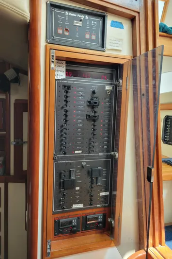 3/4 Time Yacht Photos Pics 