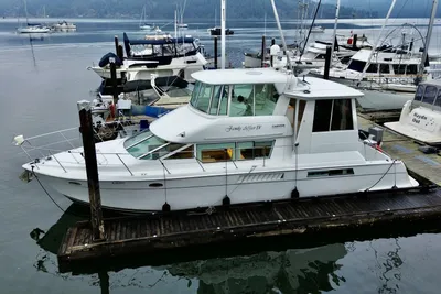 Carver 500 Cockpit Motor Yacht