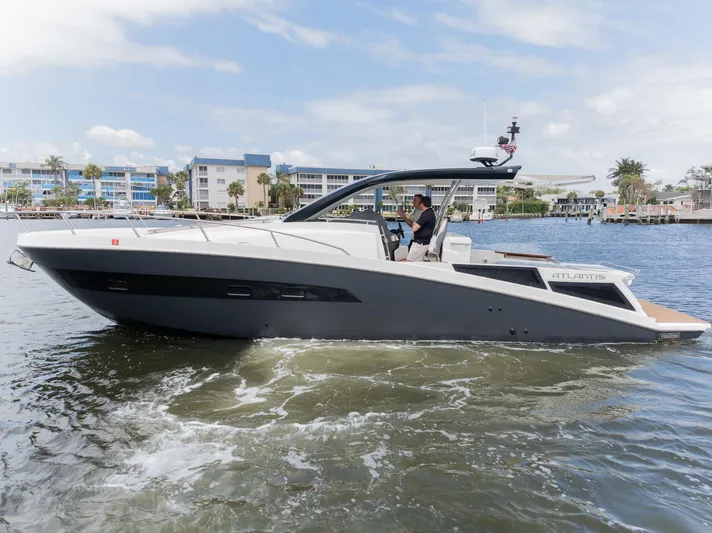 Man Cave Yacht Photos Pics 