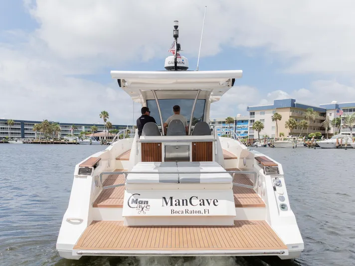 Man Cave Yacht Photos Pics 