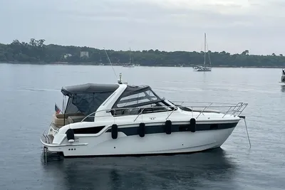 2015 Bavaria 300 Sport