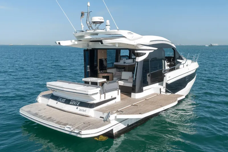 Calma Gente Yacht Photos Pics 