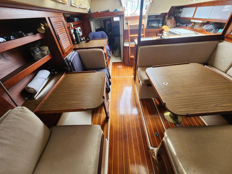 1987 Catalina 36
