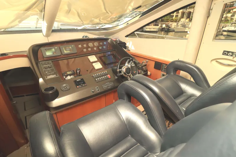  Yacht Photos Pics Luxurious 2009 Sunseeker Manhattan 70 yacht cockpit with leather seating and advanced controls,&nbsp;for sale in Mexico by Servicios Nauticos and Gaston Troche