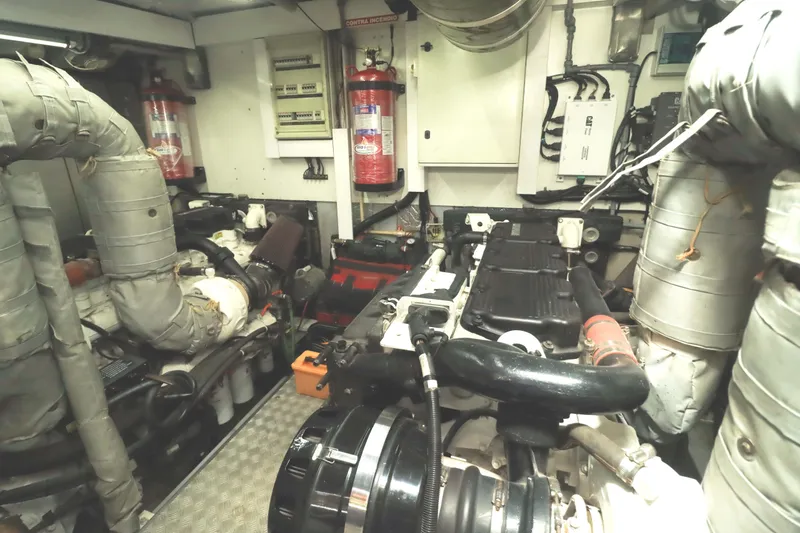  Yacht Photos Pics Engine room of 2009 Sunseeker Manhattan 70 yacht, for sale in Mexico by Servicios Nauticos and Gaston Troche