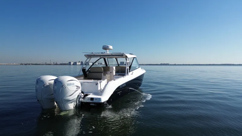  Yacht Photos Pics 2019 EVERGLADES 340 DC - Image 14