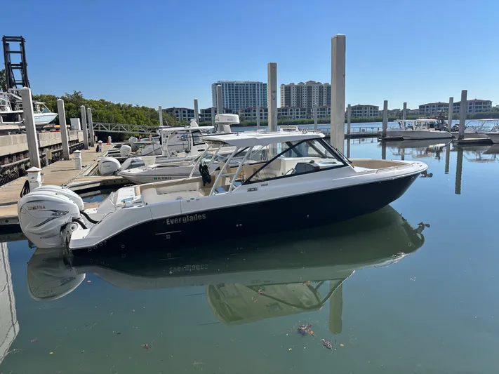  Yacht Photos Pics 2019 EVERGLADES 340 DC - Image 4