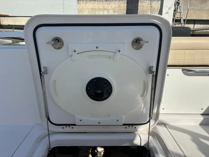  Yacht Photos Pics 2019 EVERGLADES 340 DC - Image 62