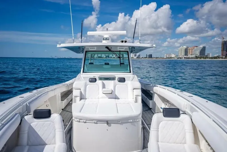 Dream Chaser Yacht Photos Pics 2019 Hcb 53 Sueños - Image 29