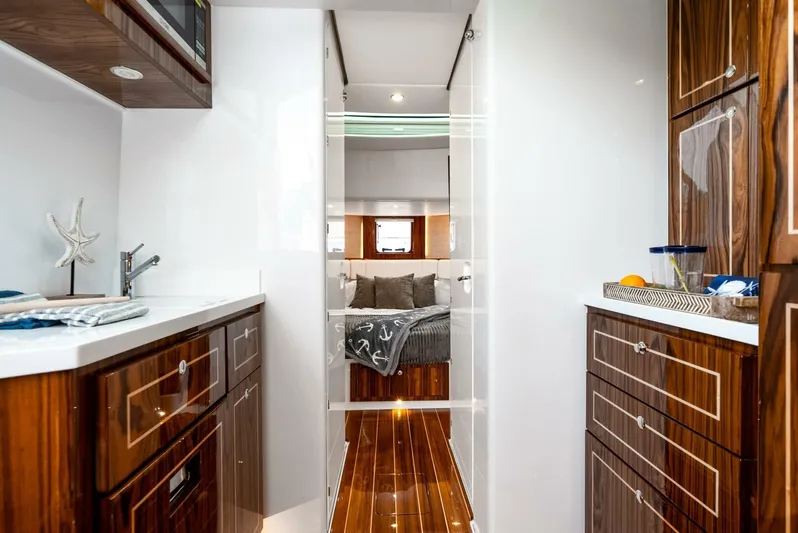  Yacht Photos Pics 2025 Hcb 56 Suenos Gix - Image 29