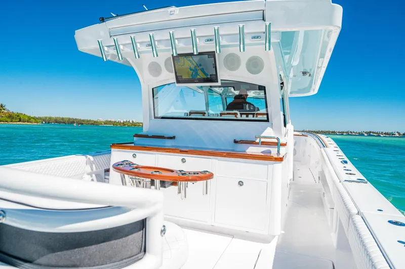  Yacht Photos Pics 2024 Hcb 48 Campeon - Image 9