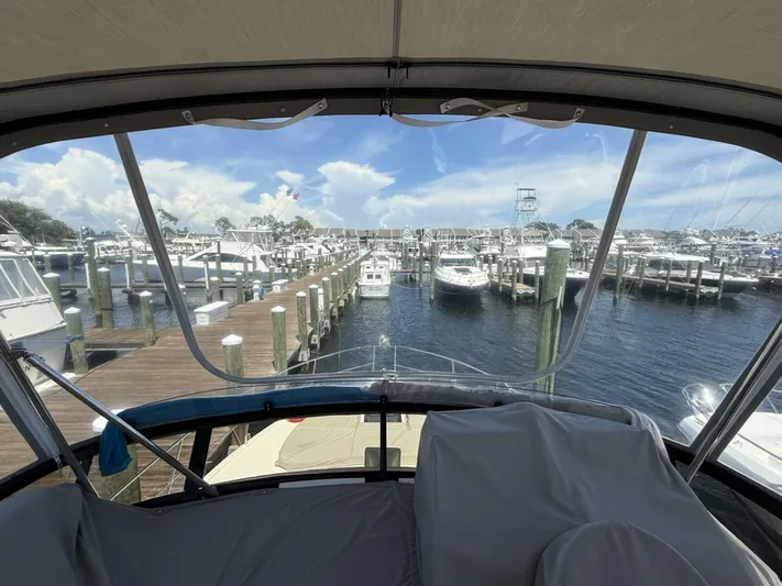 Mjm Grand Yacht Photos Pics 2020 Carver C36 Command Bridge - Image 24