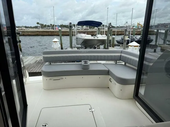 Mjm Grand Yacht Photos Pics 2020 Carver C36 Command Bridge - Image 35