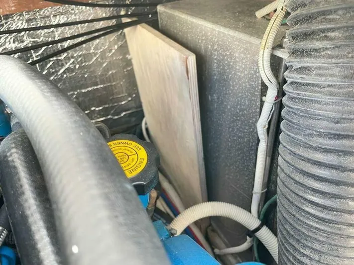 Mjm Grand Yacht Photos Pics 2020 Carver C36 Command Bridge - Image 59