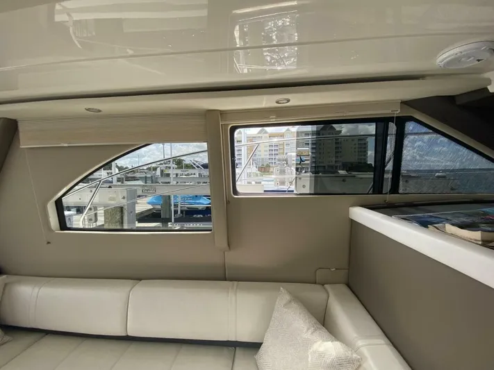 Mjm Grand Yacht Photos Pics 2020 Carver C36 Command Bridge - Image 77