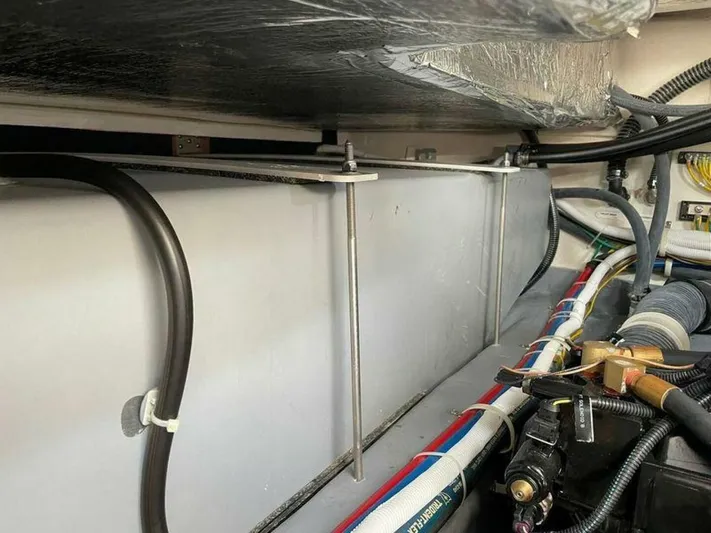 Mjm Grand Yacht Photos Pics 2020 Carver C36 Command Bridge - Image 56