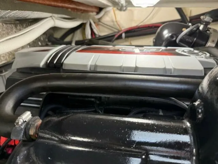 Mjm Grand Yacht Photos Pics 2020 Carver C36 Command Bridge - Image 41