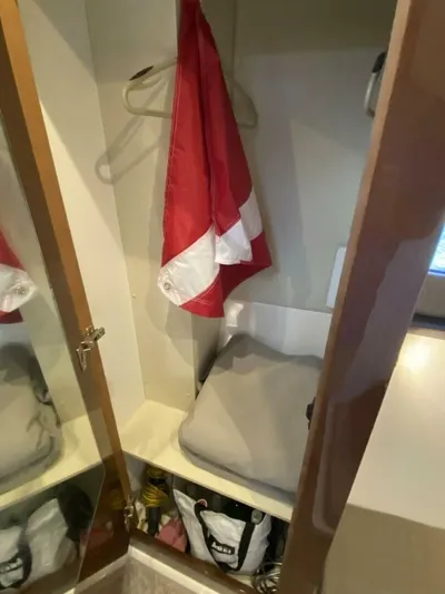 Mjm Grand Yacht Photos Pics 2020 Carver C36 Command Bridge - Image 97