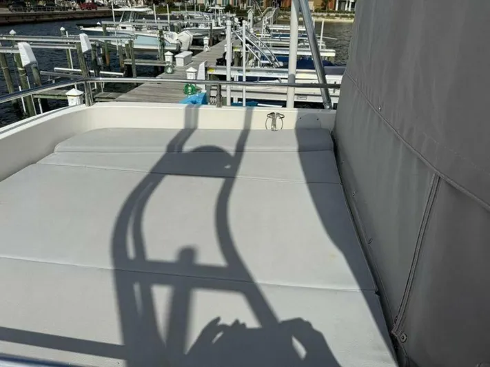 Mjm Grand Yacht Photos Pics 2020 Carver C36 Command Bridge - Image 14