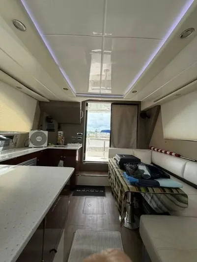 Mjm Grand Yacht Photos Pics 2020 Carver C36 Command Bridge - Image 79