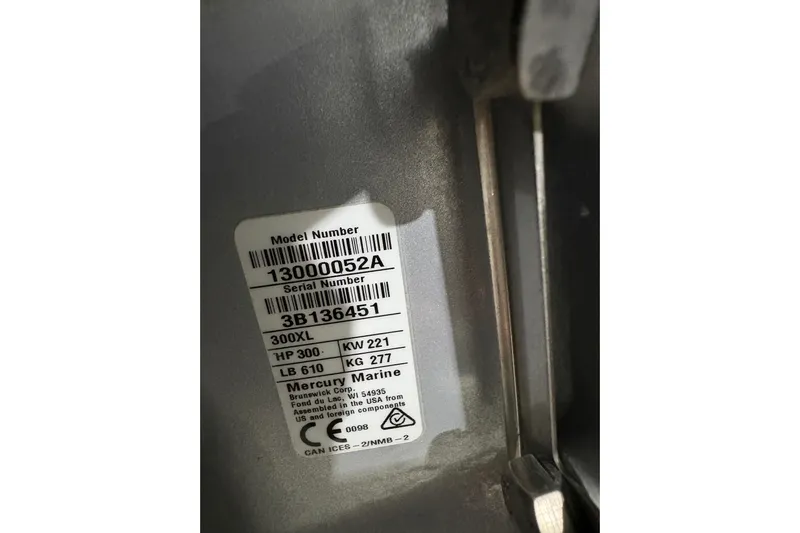  Yacht Photos Pics Label on 2022 Sea Ray SDX 270 Outboard, showing model and serial numbers.