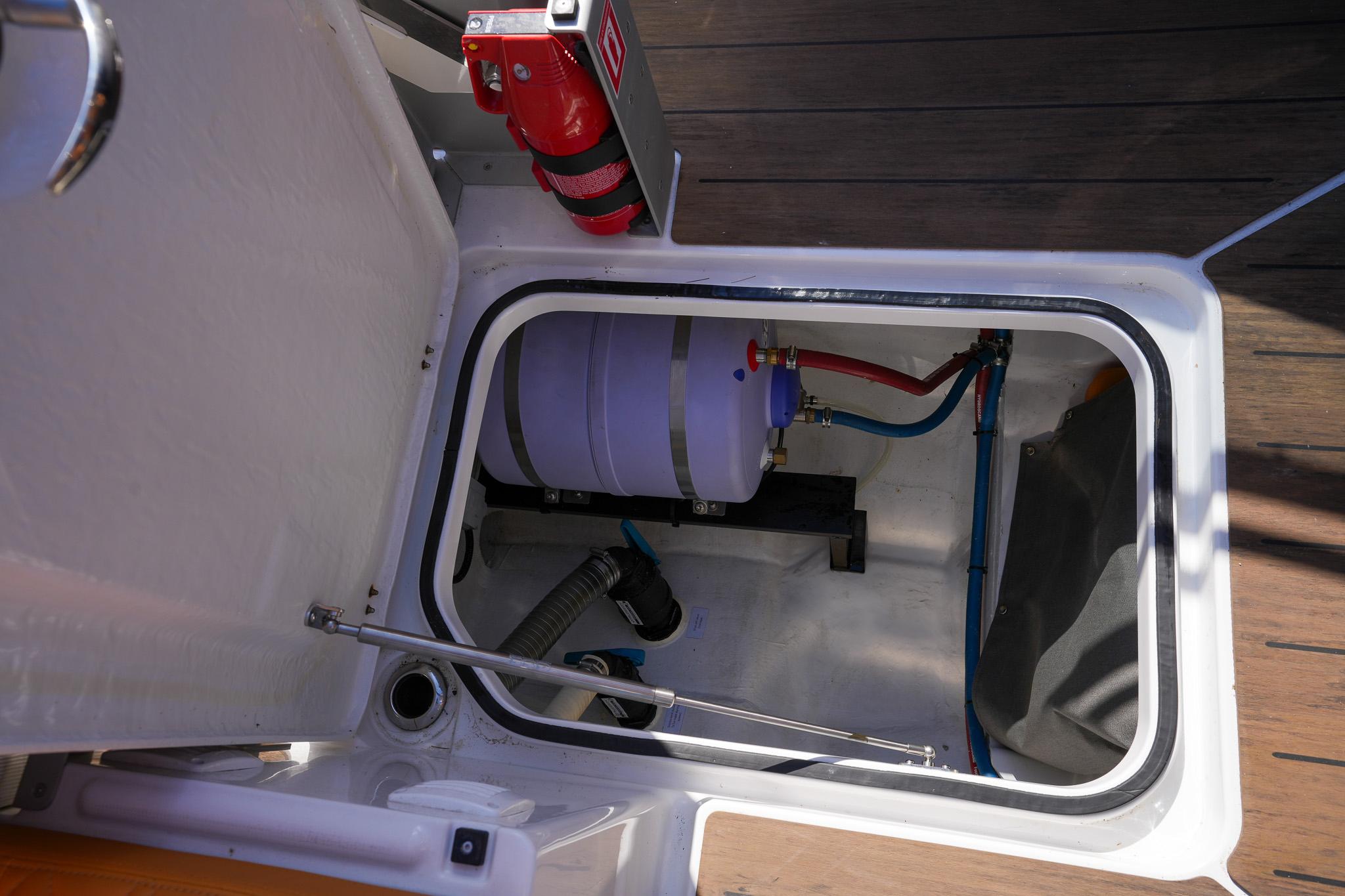 2024 Hydrolift X32 DC Schnellboote und Sportboote Kaufen YachtWorld