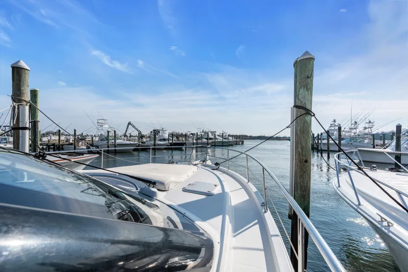 Ayeroller Yacht Photos Pics 