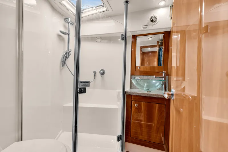 Ayeroller Yacht Photos Pics 