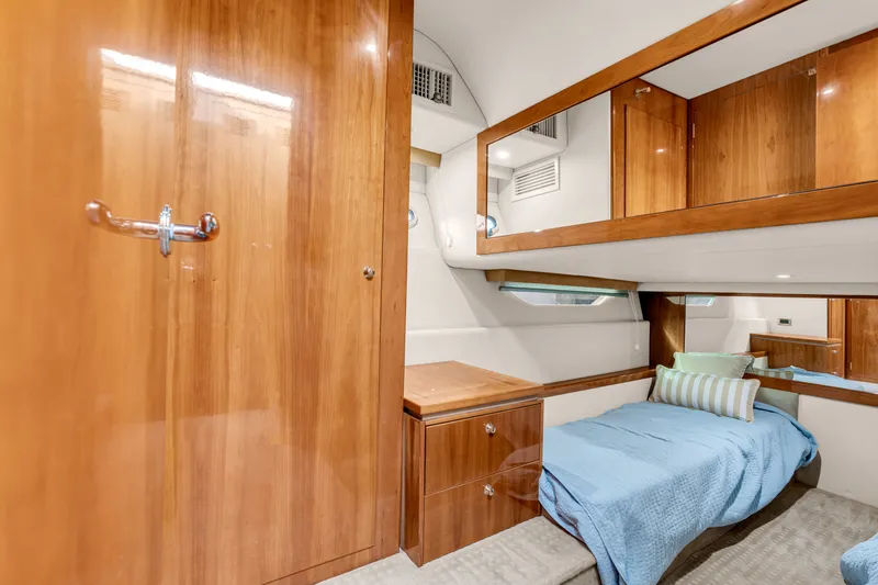 Ayeroller Yacht Photos Pics 