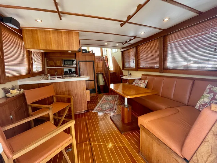 Mayana Yacht Photos Pics 