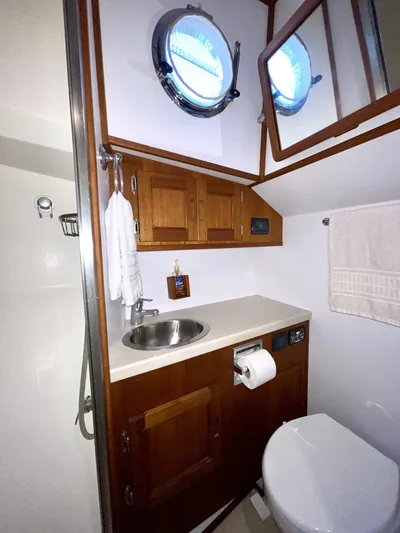 Mayana Yacht Photos Pics 