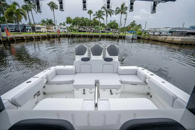  Yacht Photos Pics 2024 Hcb 42 Lujo - Image 9