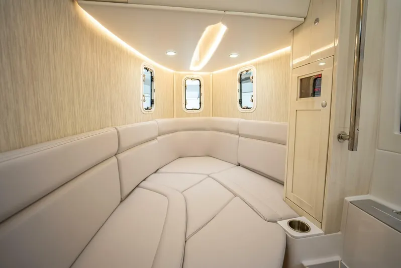  Yacht Photos Pics 2024 Hcb 42 Lujo - Image 35