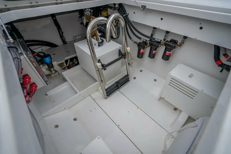  Yacht Photos Pics 2024 Hcb 42 Lujo - Image 18