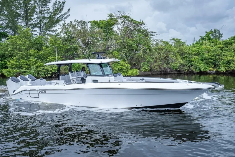  Yacht Photos Pics 2024 Hcb 42 Lujo - Image 1