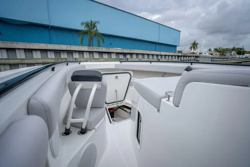  Yacht Photos Pics 2024 Hcb 42 Lujo - Image 30