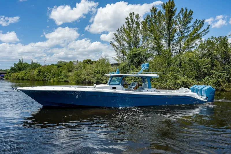  Yacht Photos Pics 2023 Hcb 53 Sueños - Image 7