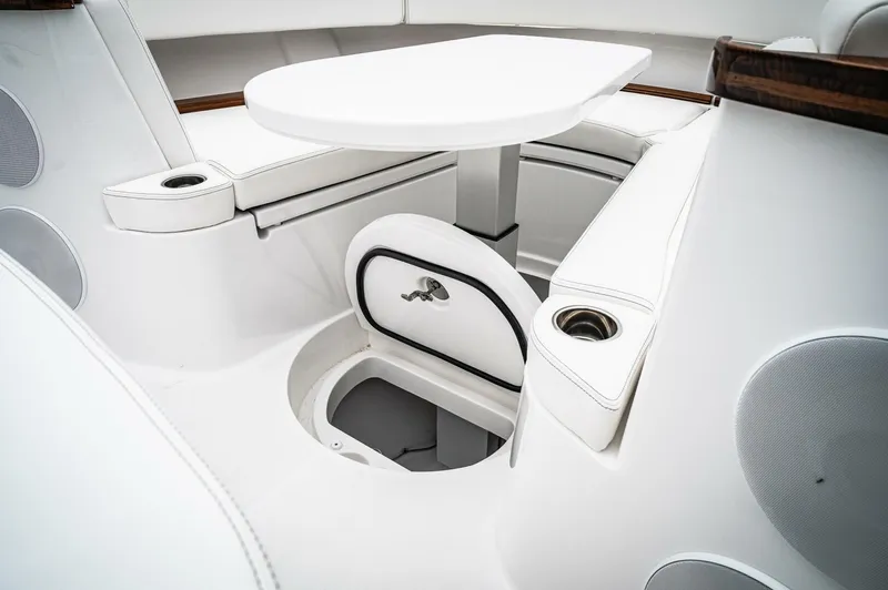  Yacht Photos Pics 2024 Hcb 48 Campeon - Image 44