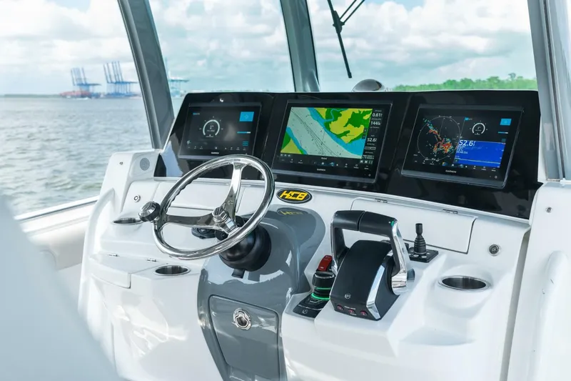 Our Trade Yacht Photos Pics 2023 Hcb 42 Lujo - Image 39