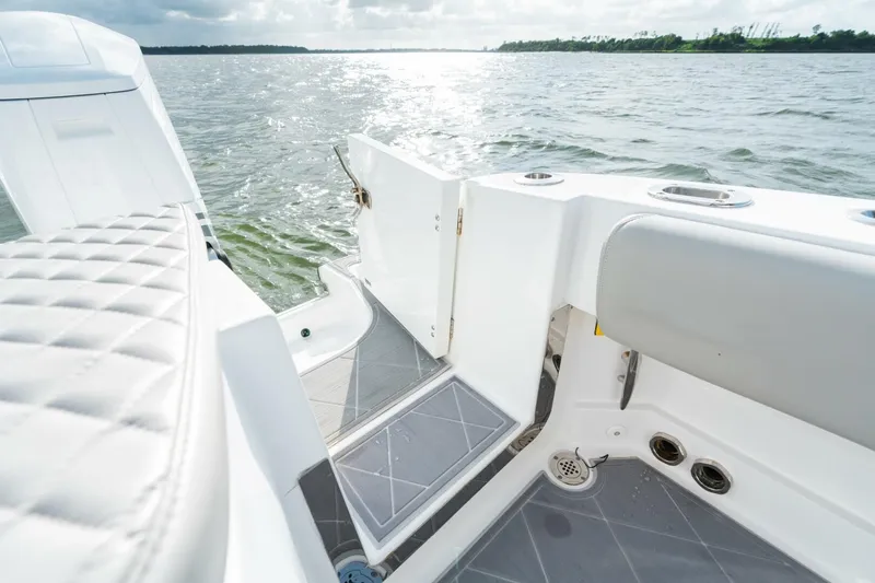 Our Trade Yacht Photos Pics 2023 Hcb 42 Lujo - Image 16