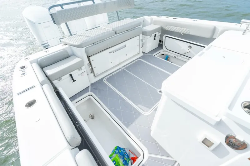 Our Trade Yacht Photos Pics 2023 Hcb 42 Lujo - Image 55