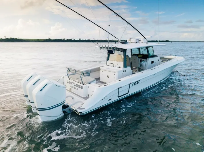 Our Trade Yacht Photos Pics 2023 Hcb 42 Lujo - Image 4