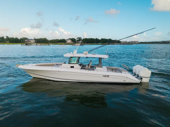 Our Trade Yacht Photos Pics 2023 Hcb 42 Lujo - Image 7