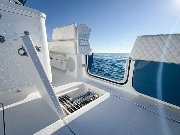  Yacht Photos Pics 2025 Hcb 48 Campeon - Image 18