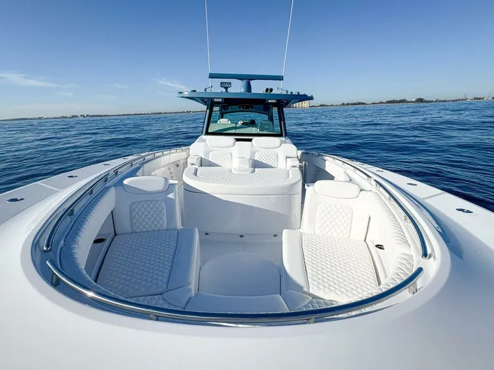  Yacht Photos Pics 2025 Hcb 48 Campeon - Image 9