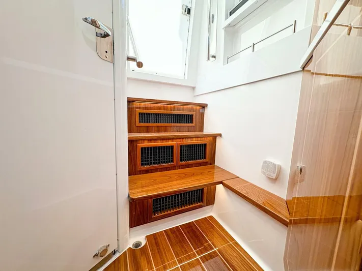  Yacht Photos Pics 2025 Hcb 48 Campeon - Image 32