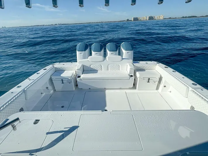  Yacht Photos Pics 2025 Hcb 48 Campeon - Image 17