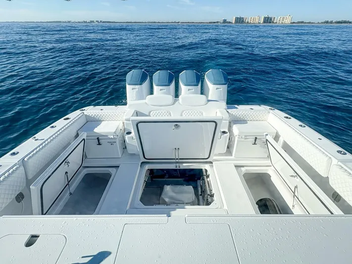  Yacht Photos Pics 2025 Hcb 48 Campeon - Image 19