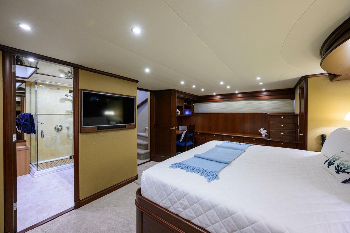 2005 Pacific Mariner 85 