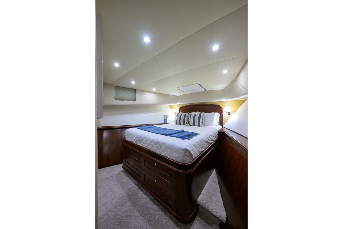 2005 Pacific Mariner 85 